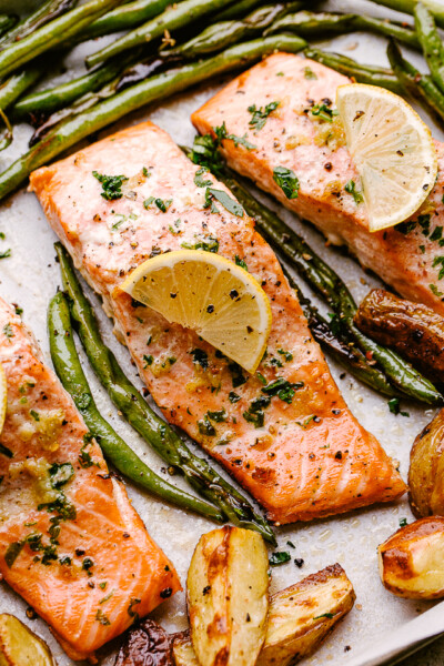 Easy Oven-Baked Salmon Recipe | Easy Weeknight Recipes