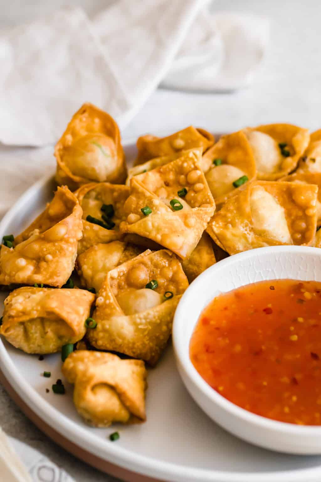 Crispy Crab Rangoon Wontons Easy Weeknight Recipes 5892