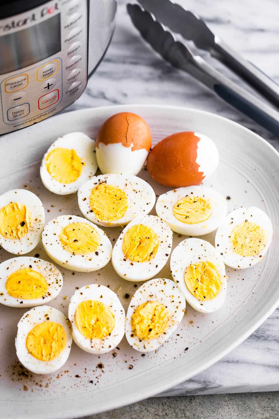 Instant Pot Hard Boiled Eggs Easy to Peel, Perfect Eggs