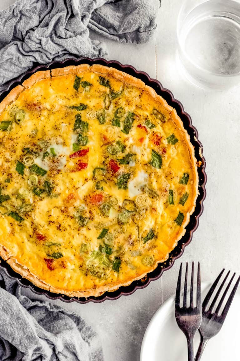 Bacon Quiche Lorraine For Breakfast Or Brunch | Easy Weeknight Recipes