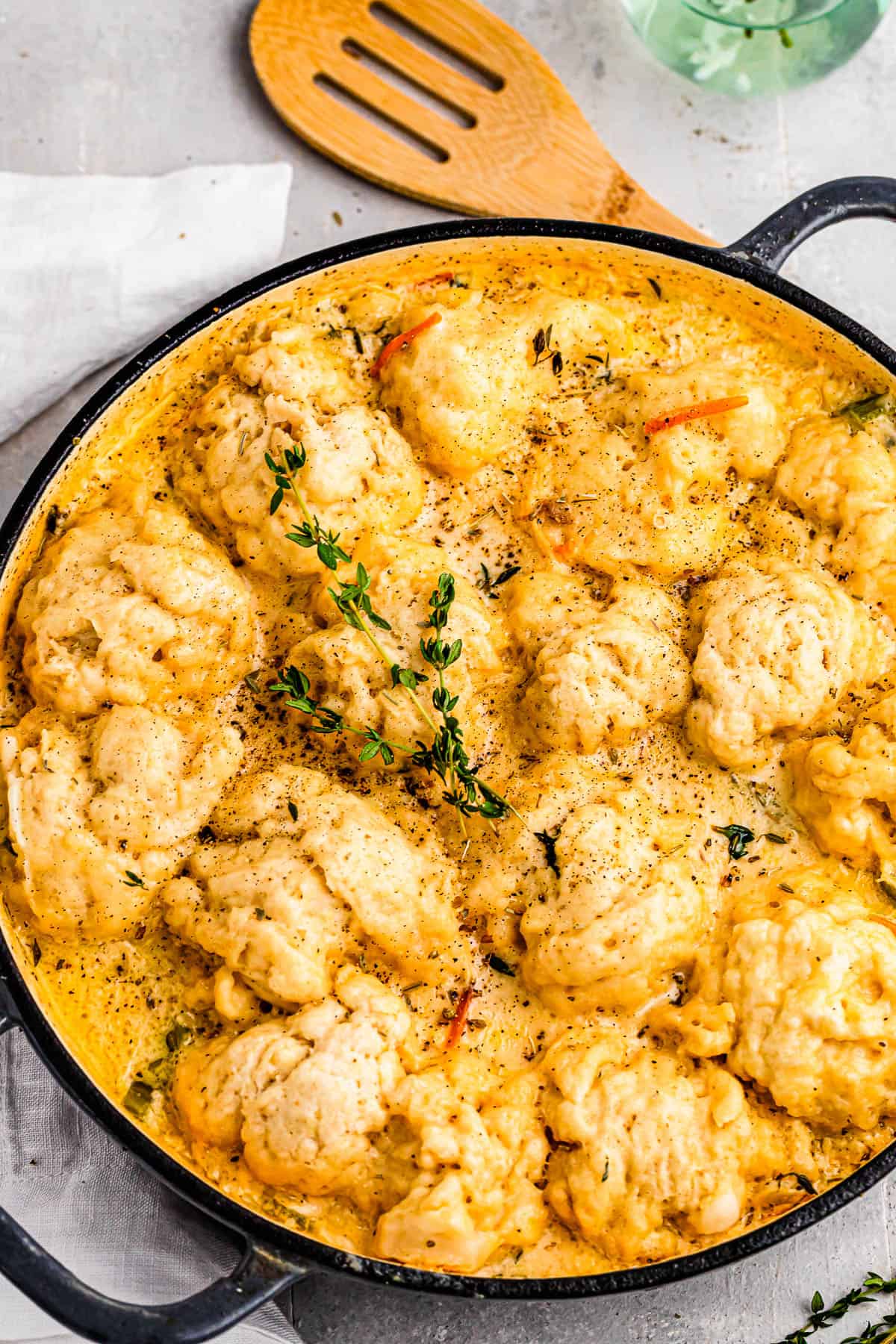 dutch oven with chicken and dumplings