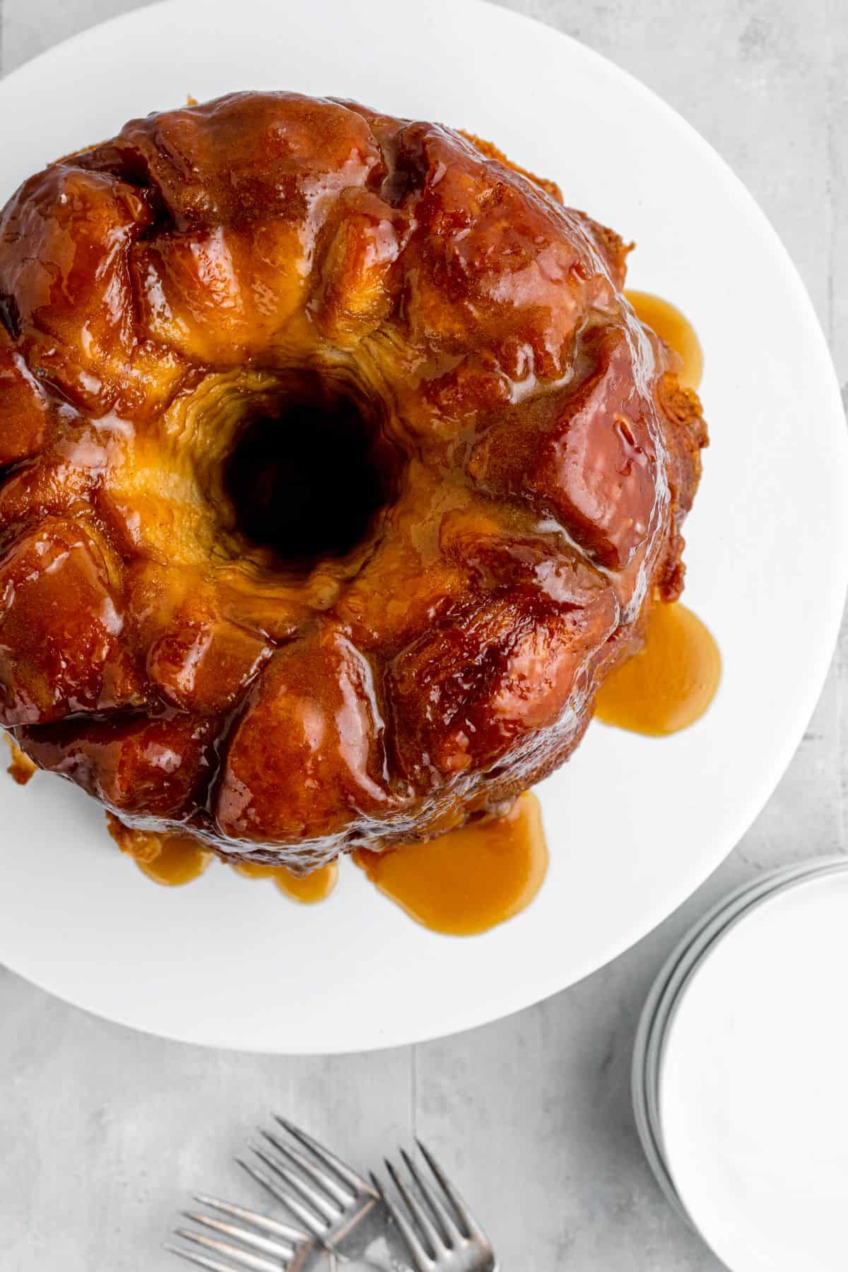 A shot of the ring-shaped monkey bread bake from above.
