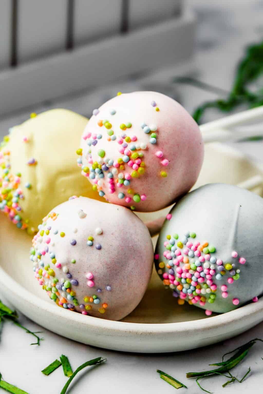 Easy Cake Pops | Easy Weeknight Recipes