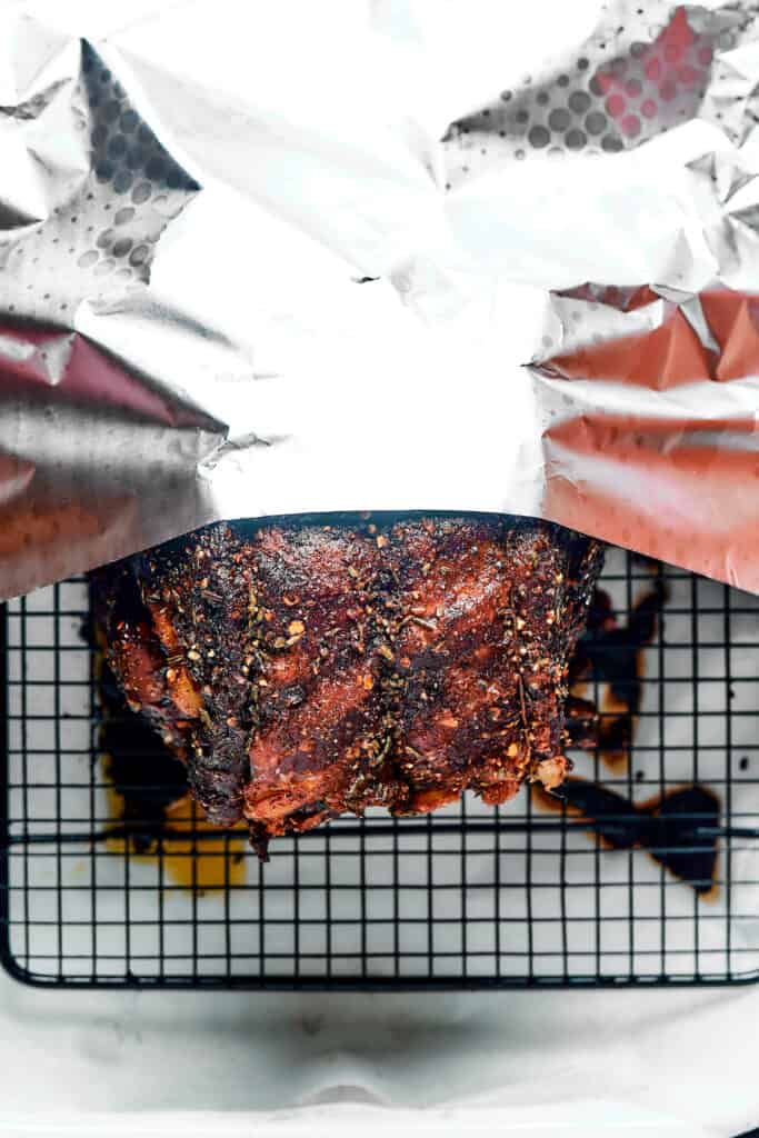Covering a roast with foil