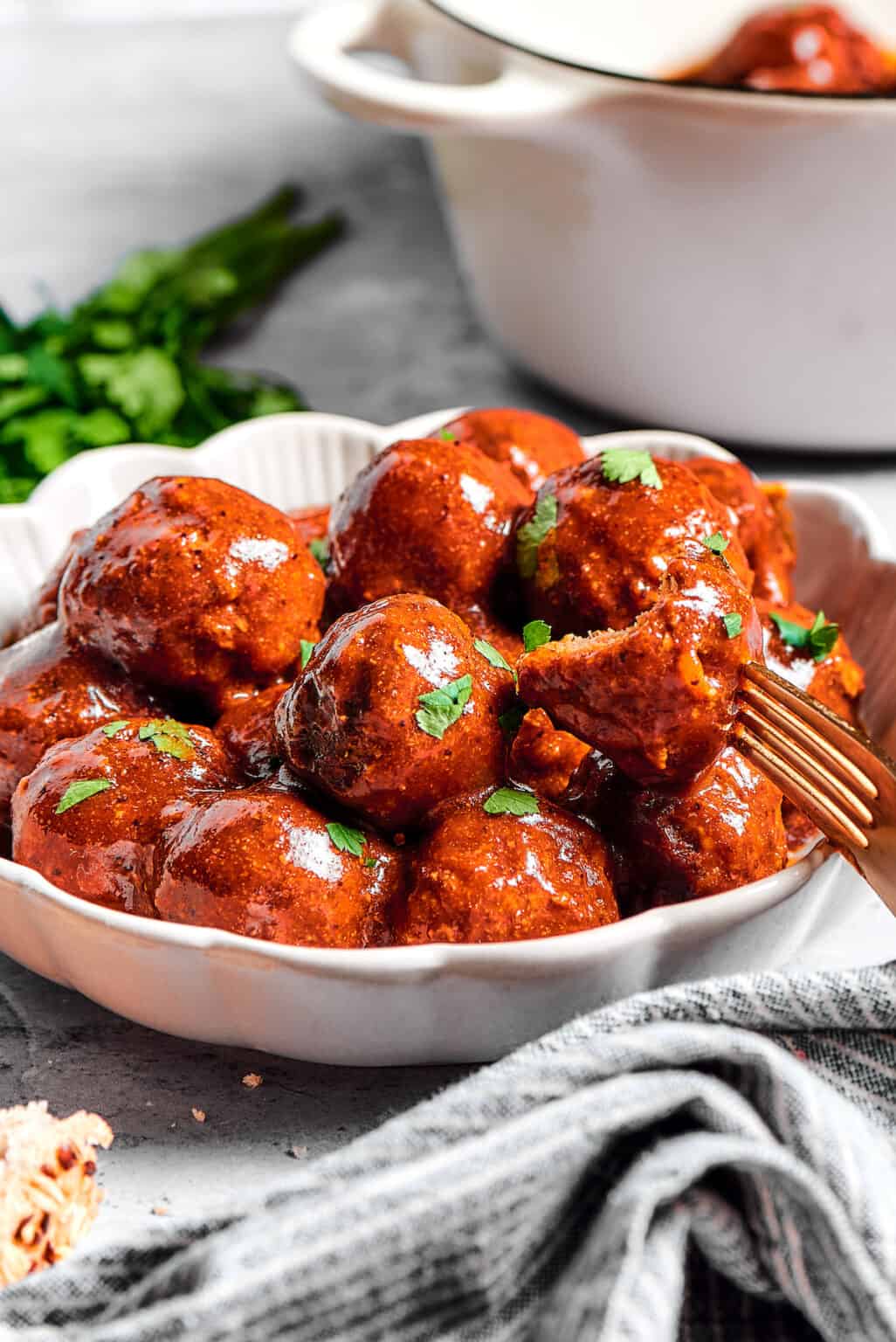 Slow Cooker Grape Jelly Meatballs Easy Weeknight Recipes