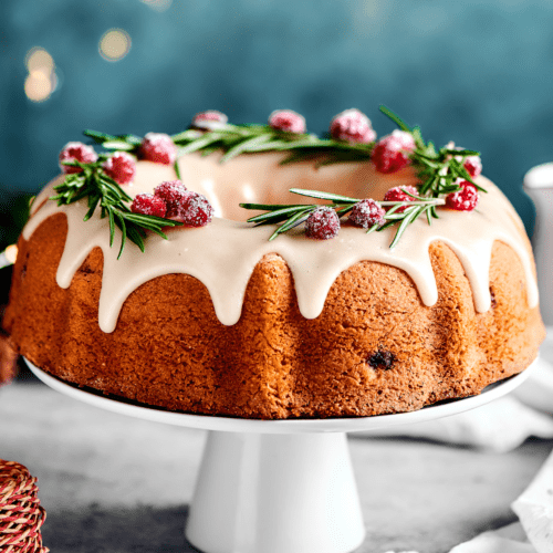 Bite size Cranberry Christmas Cake Recipe - Devour Dinner