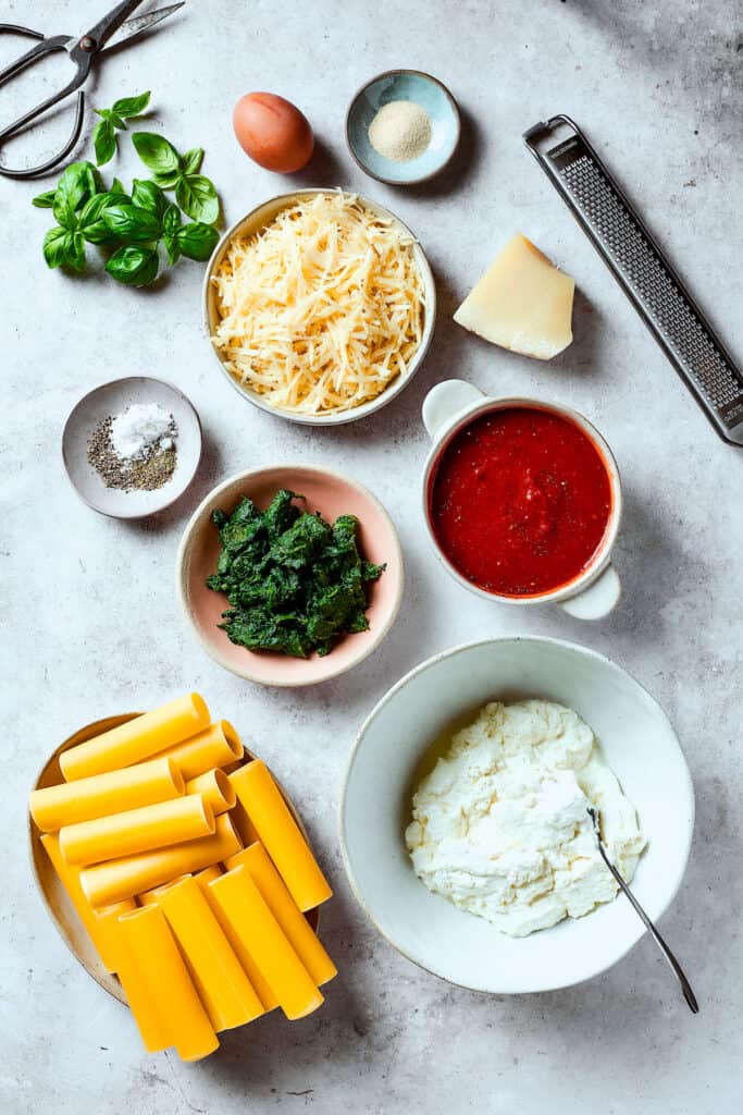 Cheesy Spinach Stuffed Manicotti Easy Weeknight Recipes