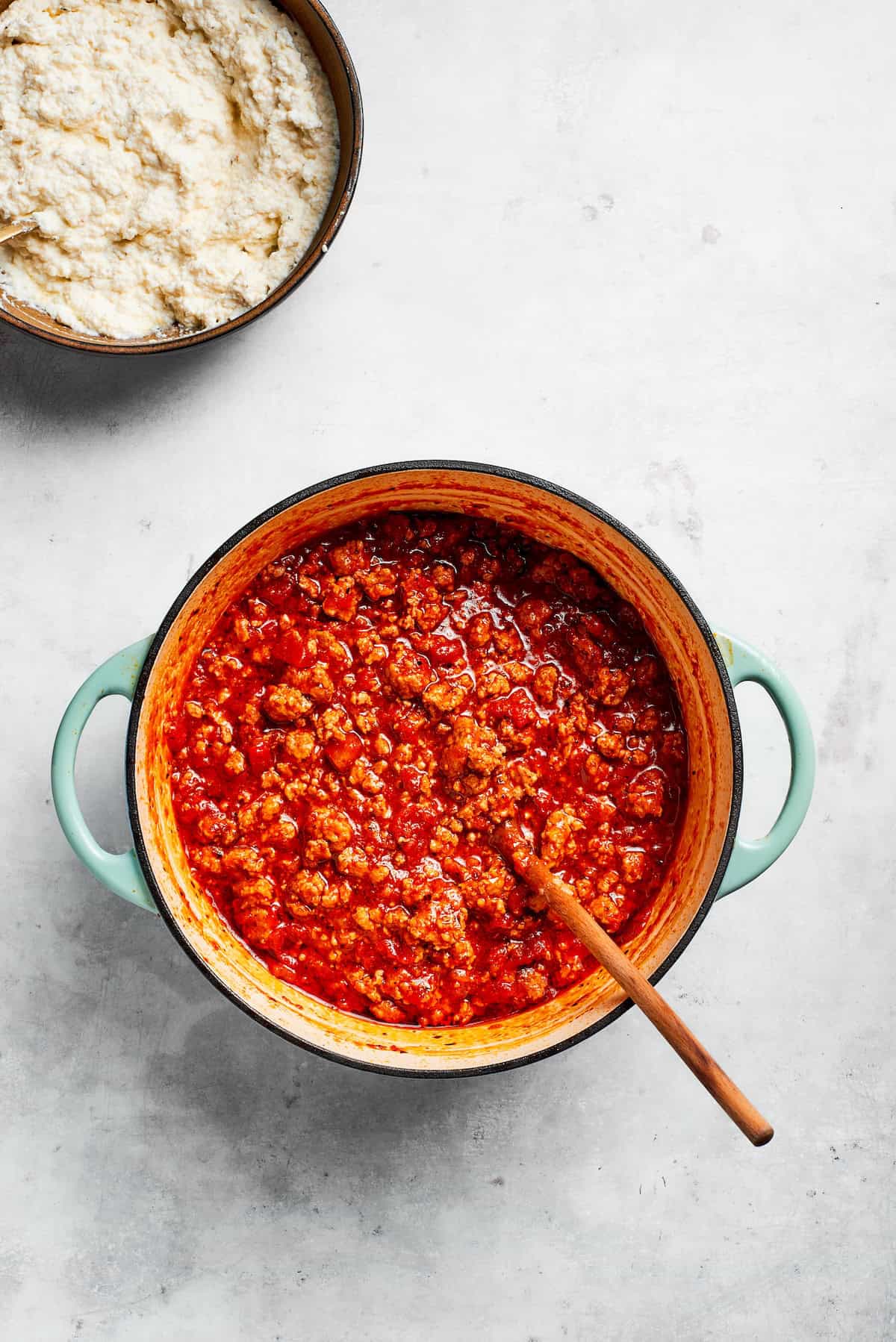 Beef tomato sauce in a pot.